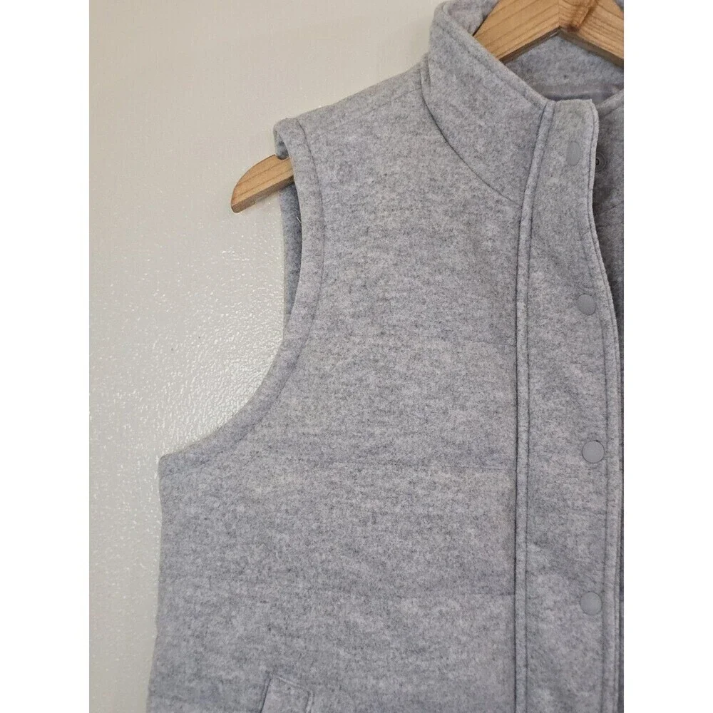 Croft & Barrow Gray Quilted Fleece Vest Women’s L Full Zip Puffer Casual Layerin - Picture 4 of 13